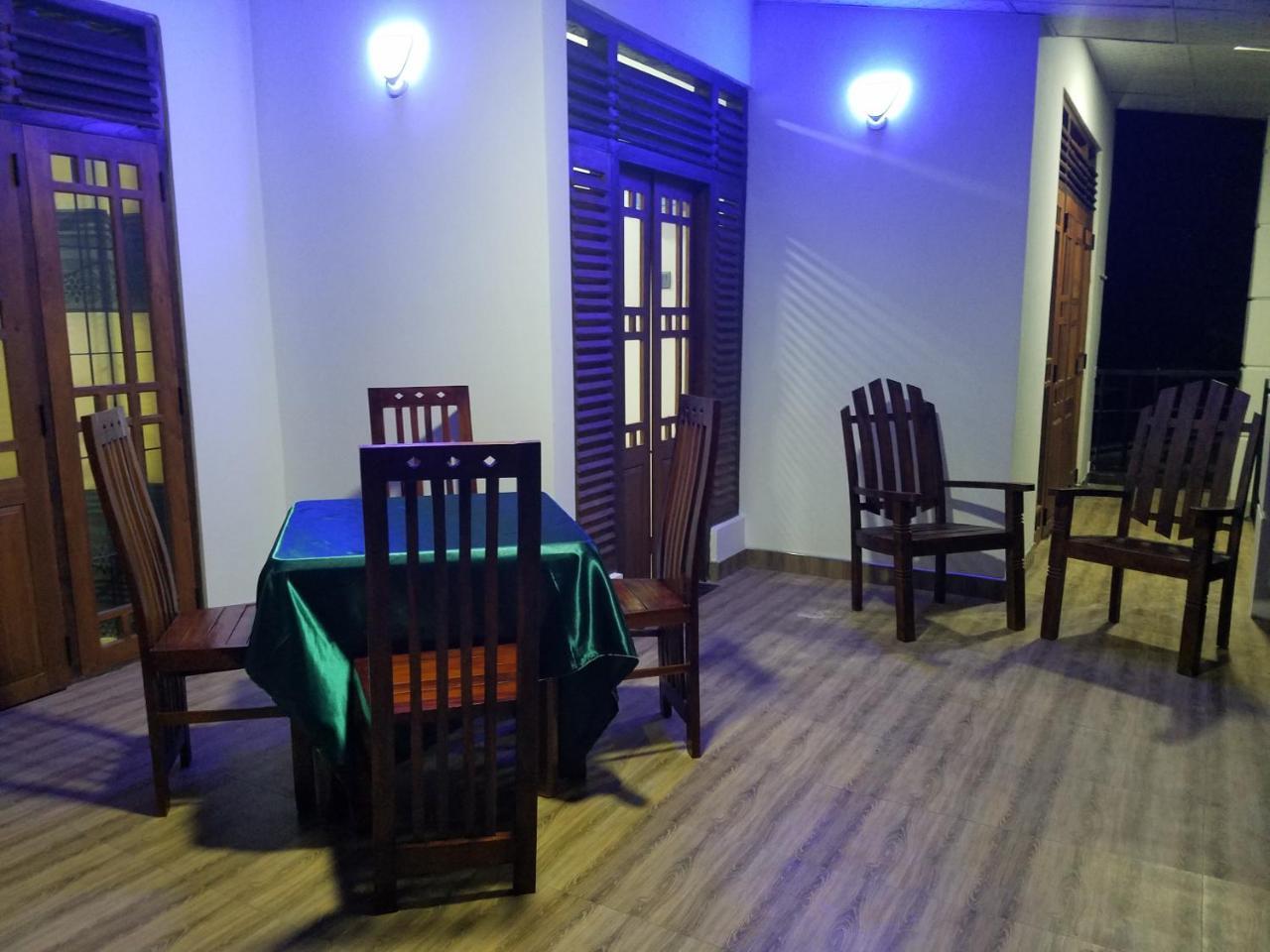 دامبولا Yashumi Homestay المظهر الخارجي الصورة