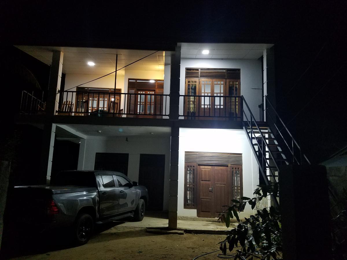 دامبولا Yashumi Homestay المظهر الخارجي الصورة
