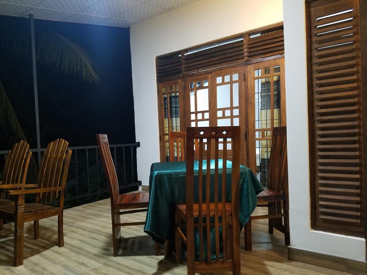 دامبولا Yashumi Homestay المظهر الخارجي الصورة
