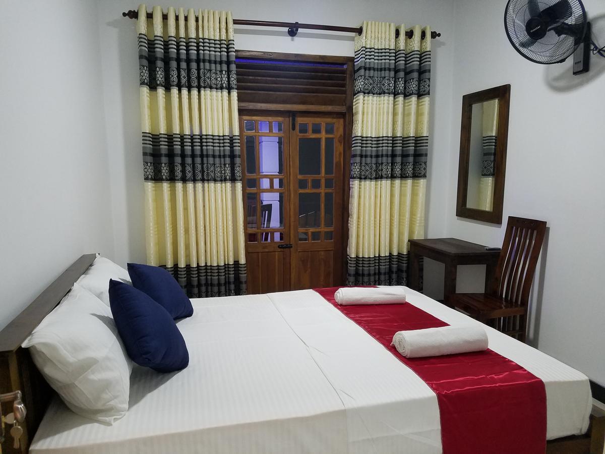 دامبولا Yashumi Homestay المظهر الخارجي الصورة