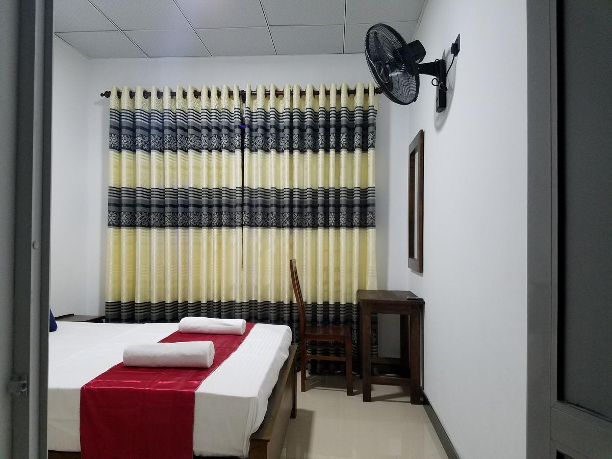 دامبولا Yashumi Homestay المظهر الخارجي الصورة