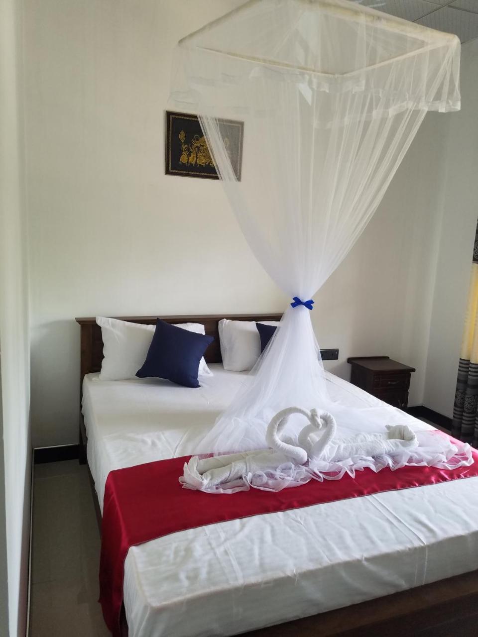 دامبولا Yashumi Homestay المظهر الخارجي الصورة